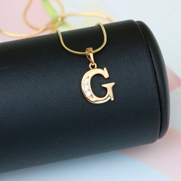 "Rose Gold Letter G Pendant with Crystals – 18K Gold Plated Charm, XPPT1356 - Picture 7 of 13